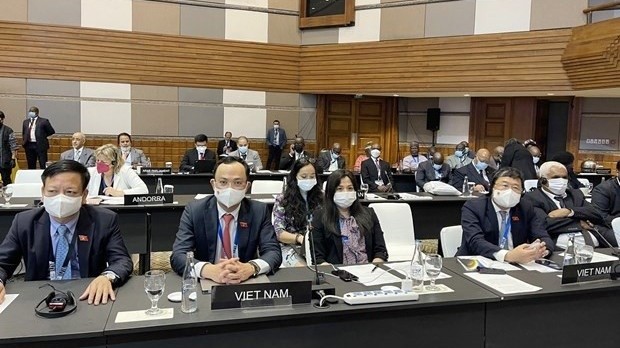 Viet Nam calls for peaceful settlement of international conflicts at IPU meetings