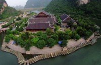 ninh binh welcomes over 73 million visitors during 2018