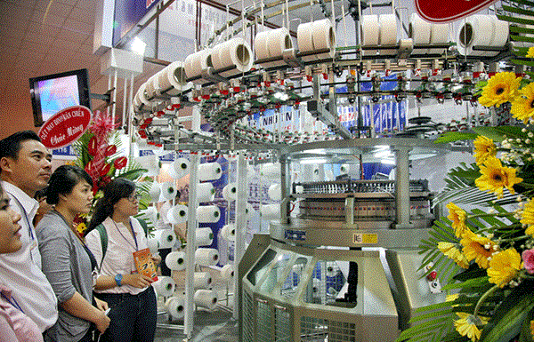 Over 900 firms to attend textile fair in HCM City