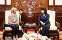 vice president visits deputy supreme patriarch of vietnam buddhist sangha