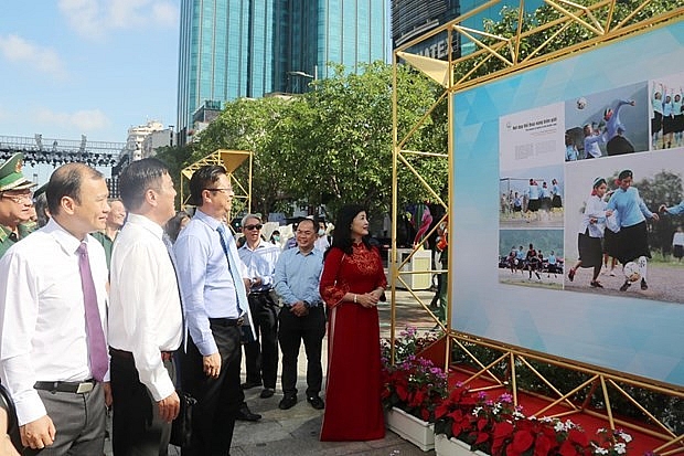 Photo exhibition marks 46th anniversary of National Reunification Day