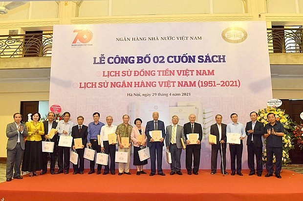 Books on Vietnamese currency, banking system released