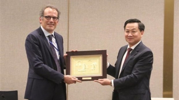 IFC pledges to further support Viet Nam