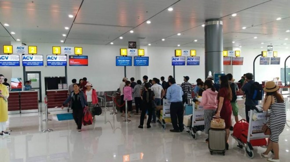 vietnam airlines moves operations to phu cat airports new terminal