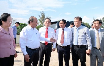 PM hopes for Vingroup’s contributions to domestic auto industry