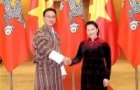 na chairwoman nguyen thi kim ngan visits 103 year old buddhist patriarch