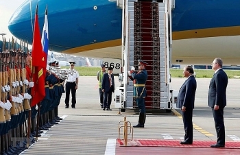 Official welcome ceremony for PM Phuc in Moscow