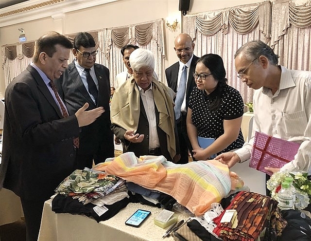 indian garment firms seek opportunities in hcm city