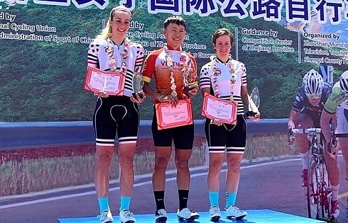 Vietnamese cyclist wins Tour of Zhoushan Island I