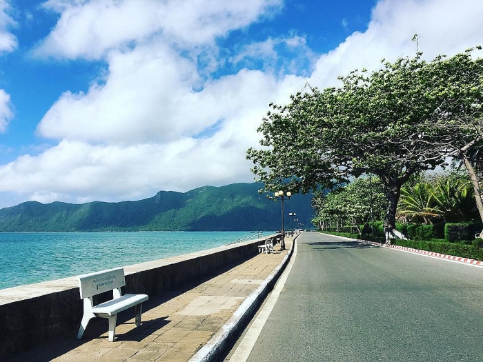 EVN SPC invests in solar power plant on Con Dao to form a high-quality tourist and economic zone evn spc invests in solar power plant on con dao to form a high quality tourist and economic zone