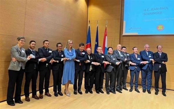 Viet Nam attends ASEAN Day in Luxembourg