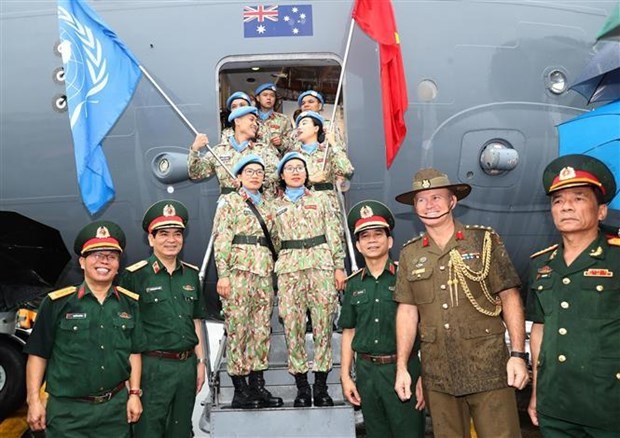 At the send-off ceremony for the 2nd detachment of Level-2 Field Hospital No. 4 to perform duties in the UN peacekeeping missions in South Sudan (Photo: VNA)