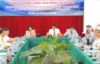 Seminar seeks to improve Vietnam’s sanctions against corruption