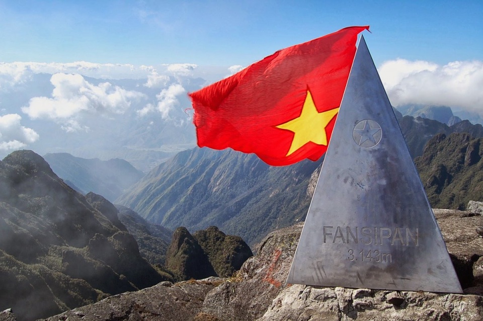 sapa fansipan on top 10 southeast asian hikes