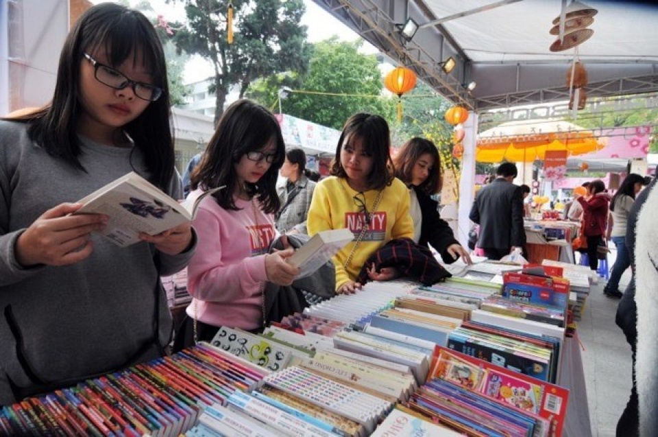 HCM City Book Street attracts 1.2 million visitors hcm city book street attracts 12 million visitors