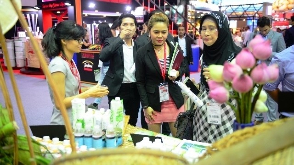 vietnamese booth attracts visitors at thaifex