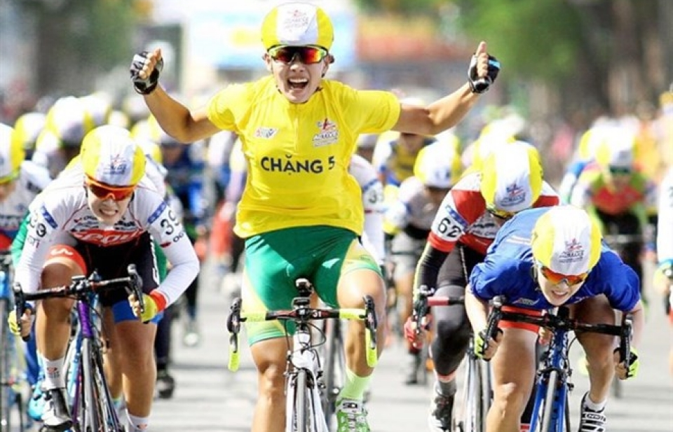 Cyclist Nguyen Thi That wins Belgium cycle race