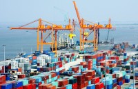 vietnam runs biggest trade surplus with us eu in 11 months
