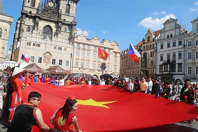 vietnamese community represented at multiethnic festival in czech republic