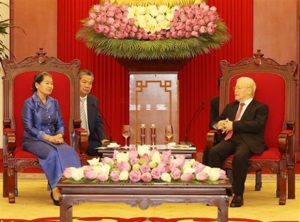 Party chief receives Cambodian Party official