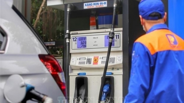 Ministry proposes the PM to reduce tax on gasoline