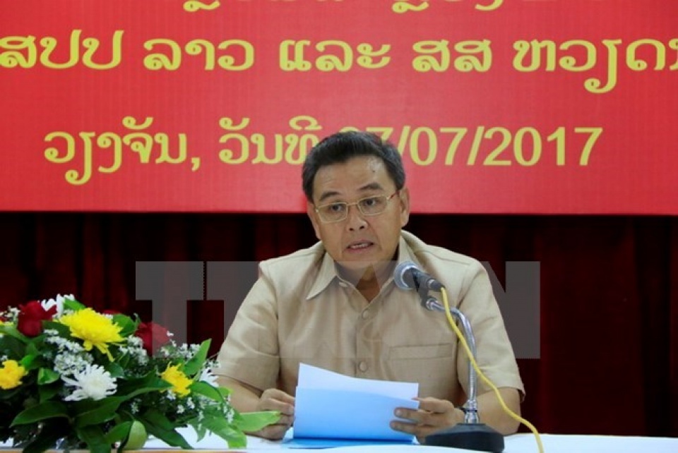 lao official hails vietnamese communitys contributions