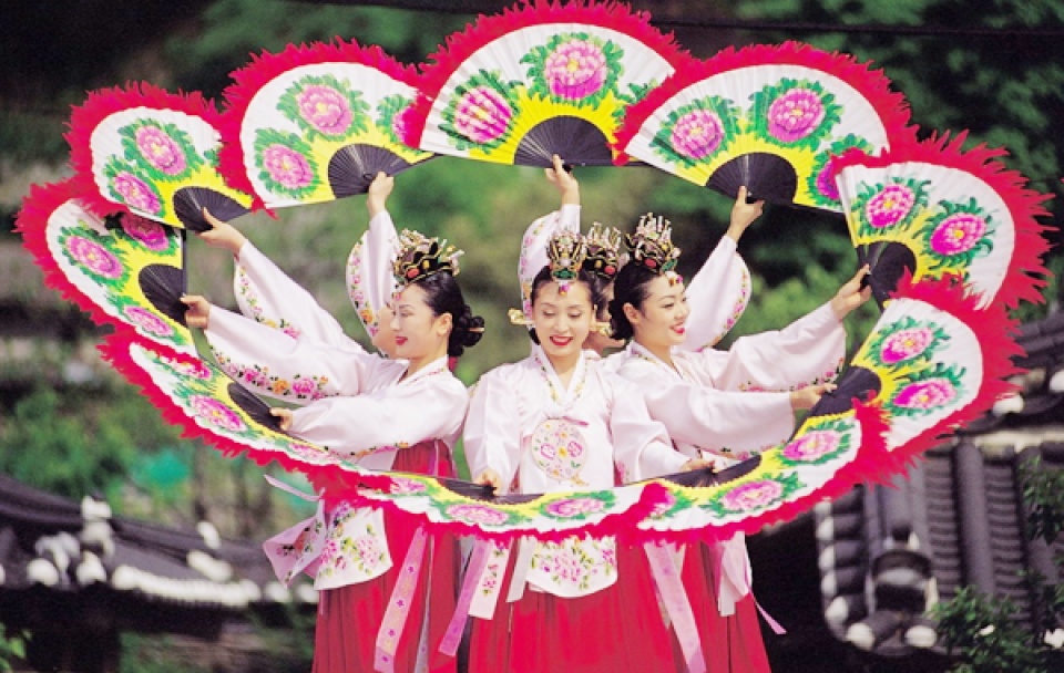 vietnamese korean groups gear up for autumn festival