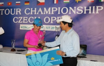 Golf tournament of OVs in Czech attracts large number of players