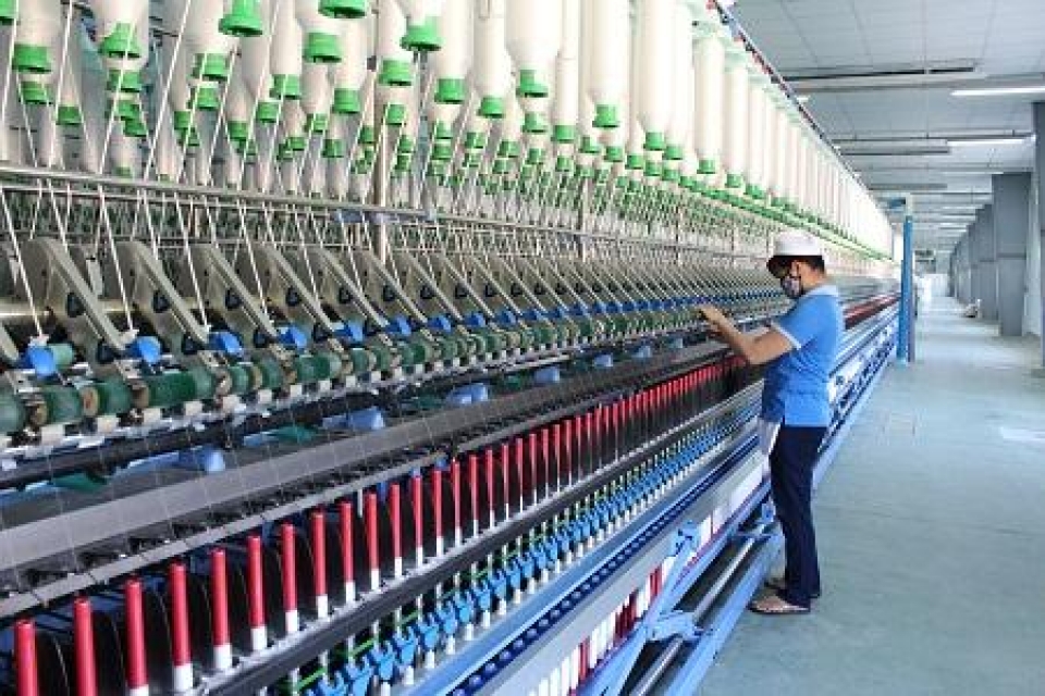 domestic firms surpass fdi sector in export growth