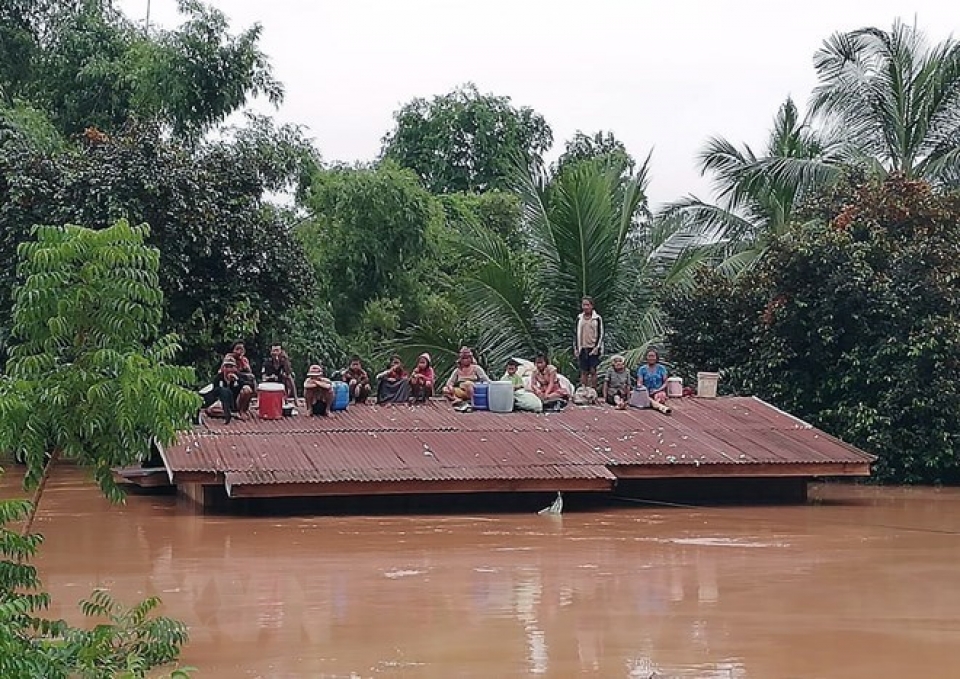 vietnam continues aid to victims of lao dam collapse