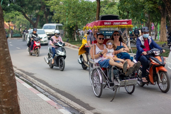 tourists to ha noi in july up 95 percent