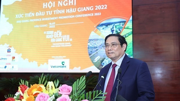 PM attends investment promotion conference in Hau Giang