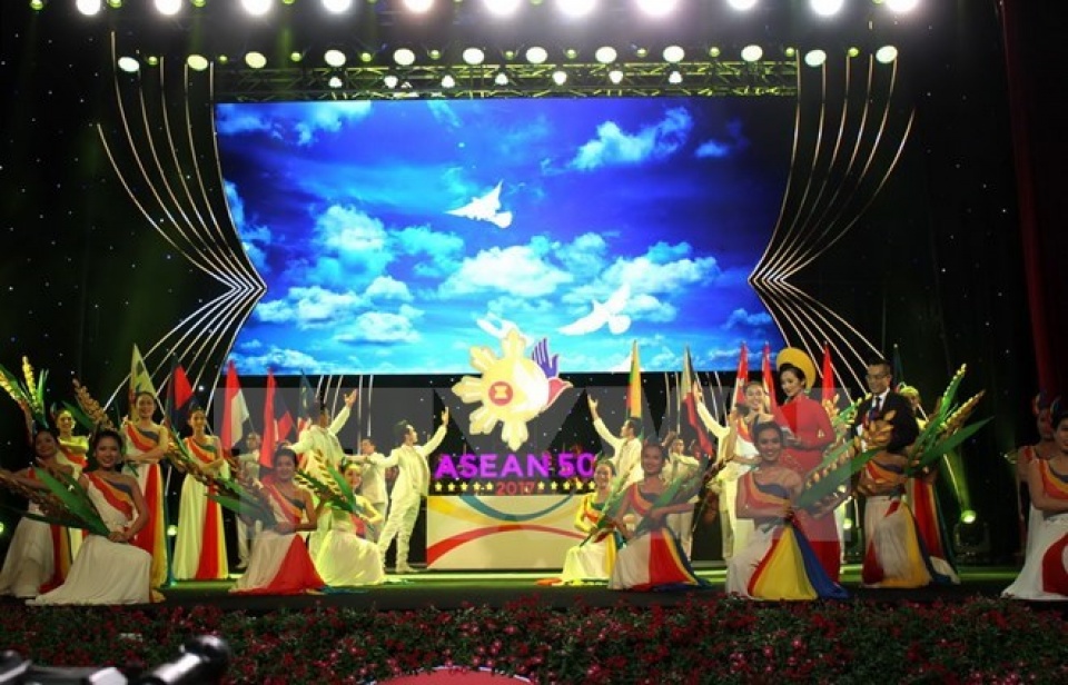 hcm city hosts aseans 50th anniversary celebrations