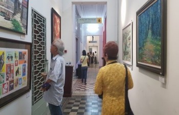 Exhibition honours Southern art