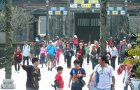 hue imperial relic site welcomes 25000 visitors on national day