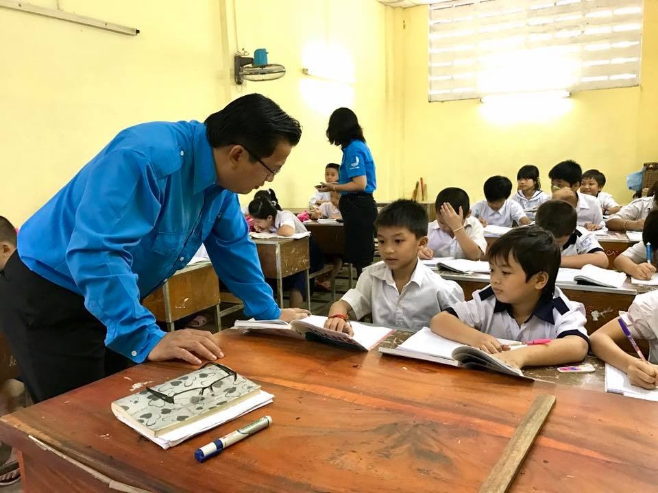 kon tum helps cambodian province build health education projects
