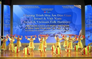 Vietnamese, Israeli folk programme thrills audiences in Lao Cai