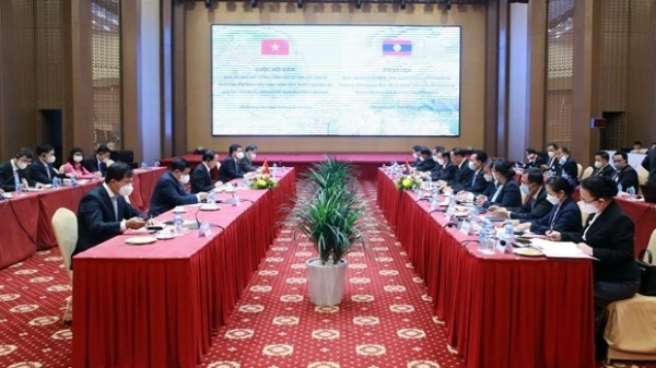 Deputy PM stresses Viet Nam-Laos cooperation areas