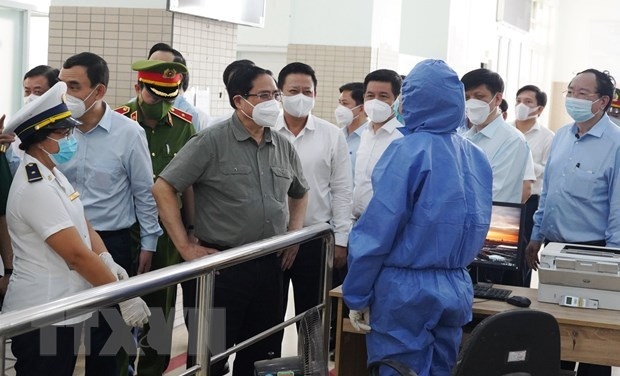 PM inspects pandemic prevention and control in HCM City