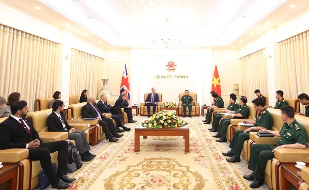 Vietnam, UK step up cooperation in fight against human trafficking