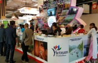 vietnam promotes tourism in indonesia
