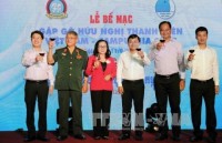 young vietnamese cambodian military officers hold exchange