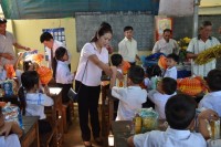 overseas vietnamese in cambodia support flood victims