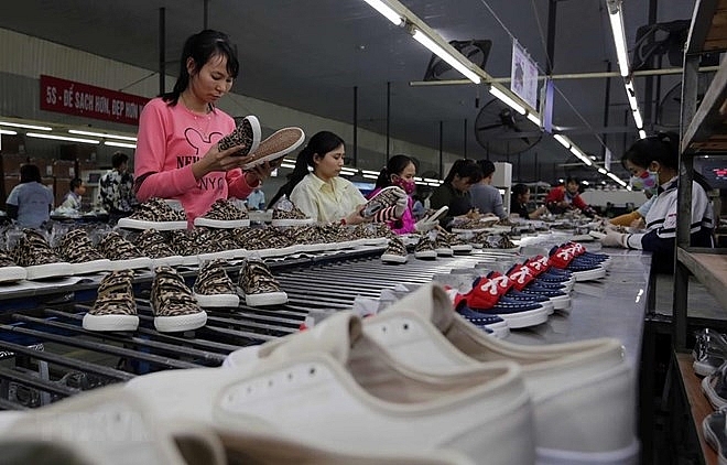 footwear handbag exports reel in nearly 145 bln usd in eight months