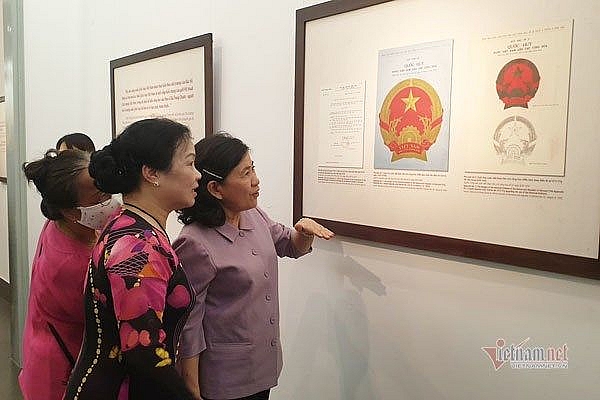 vietnams national emblem navigating path to represent soul of nation