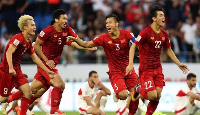 vietnam maintain top spot in southeast asias football fifa