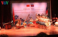 overseas vietnamese in cambodia support flood victims