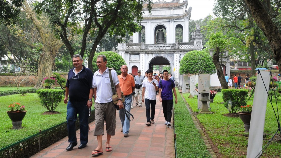 Ha Noi launches new tour, tourism product ha noi launches new tour tourism product
