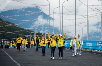 Vietnam’s youths active in Sochi