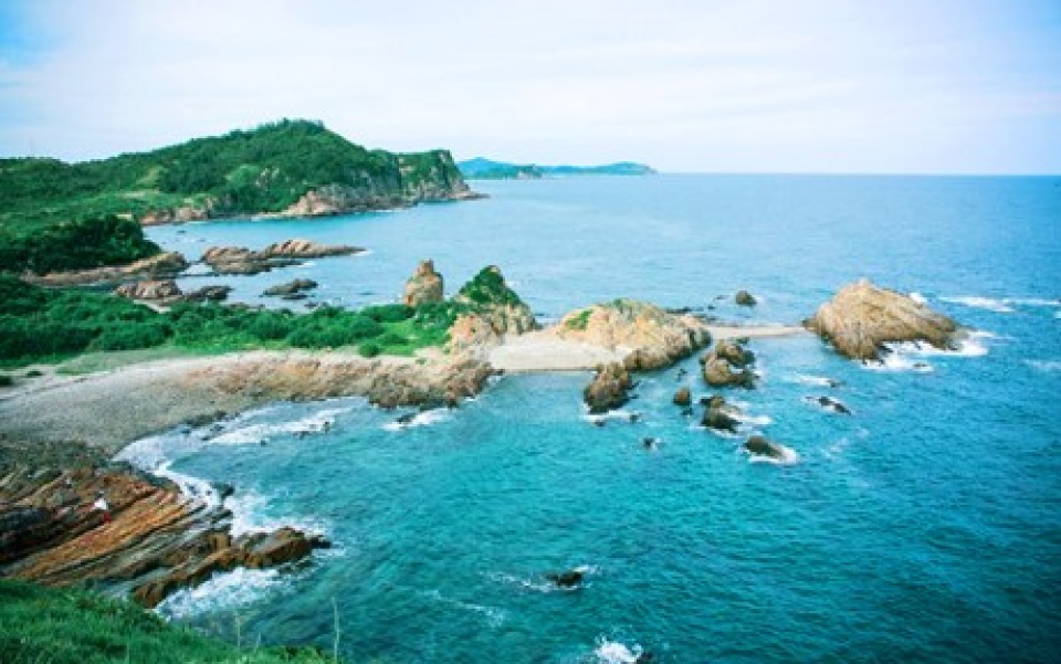 alluring co to island a new draw in quang ninh province